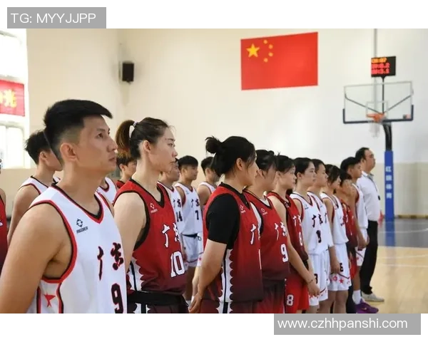 维族足球球星崛起之路探秘 展现民族风采与体育精神的完美融合