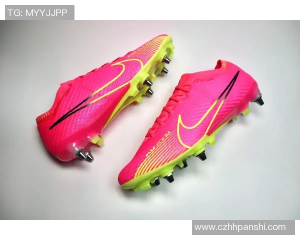 足球球星为何选择穿钢钉鞋提升比赛表现与竞技水平解析