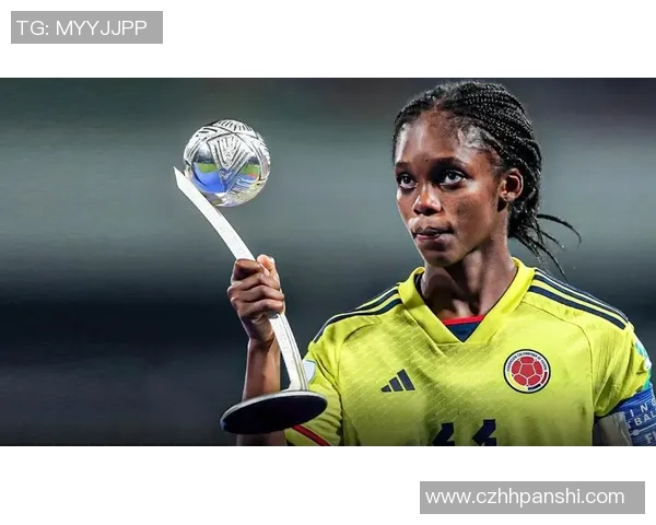 踢足球拍广告的国际球星是谁他背后的品牌合作与商业价值分析